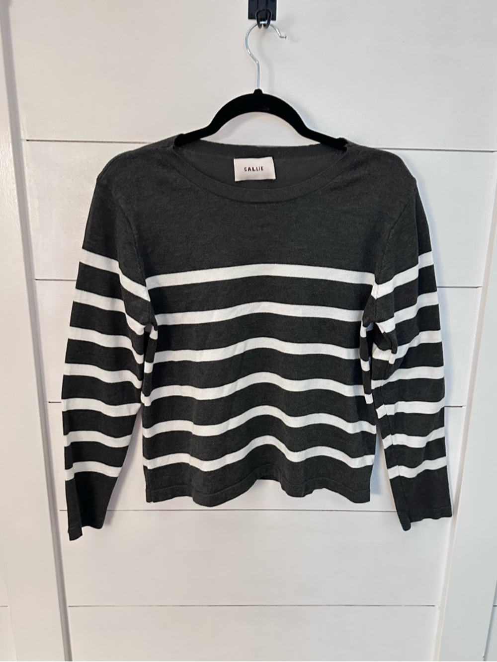 Callie L grey-white stripe softcore long sleeve casual popover minimalist